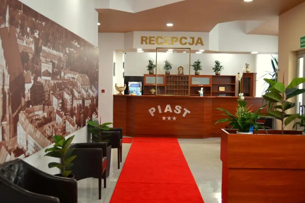 Hotel Piast 10